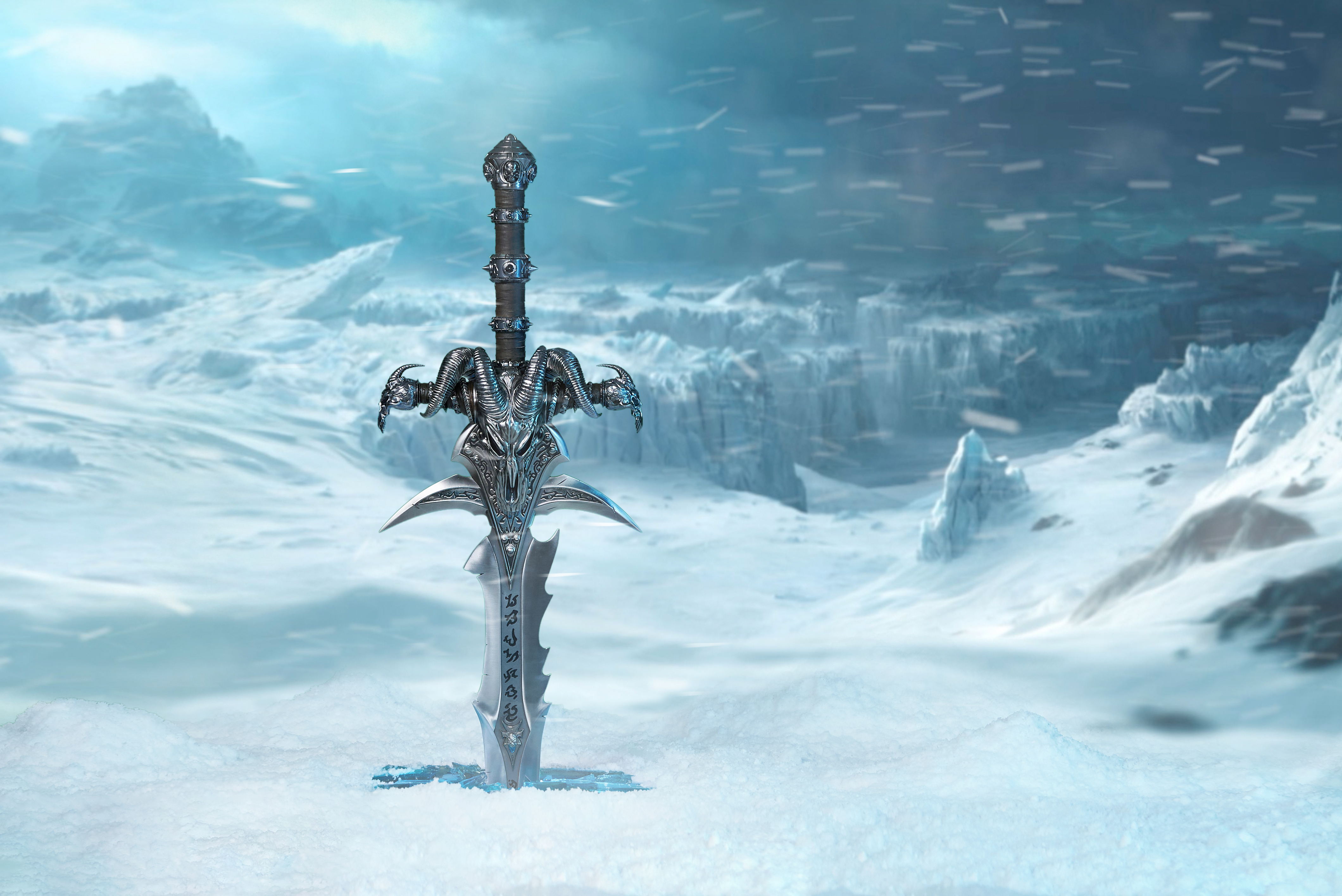 Frostmourne Replica Returns to the Blizzard Gear Store - Notizia di Wowhead