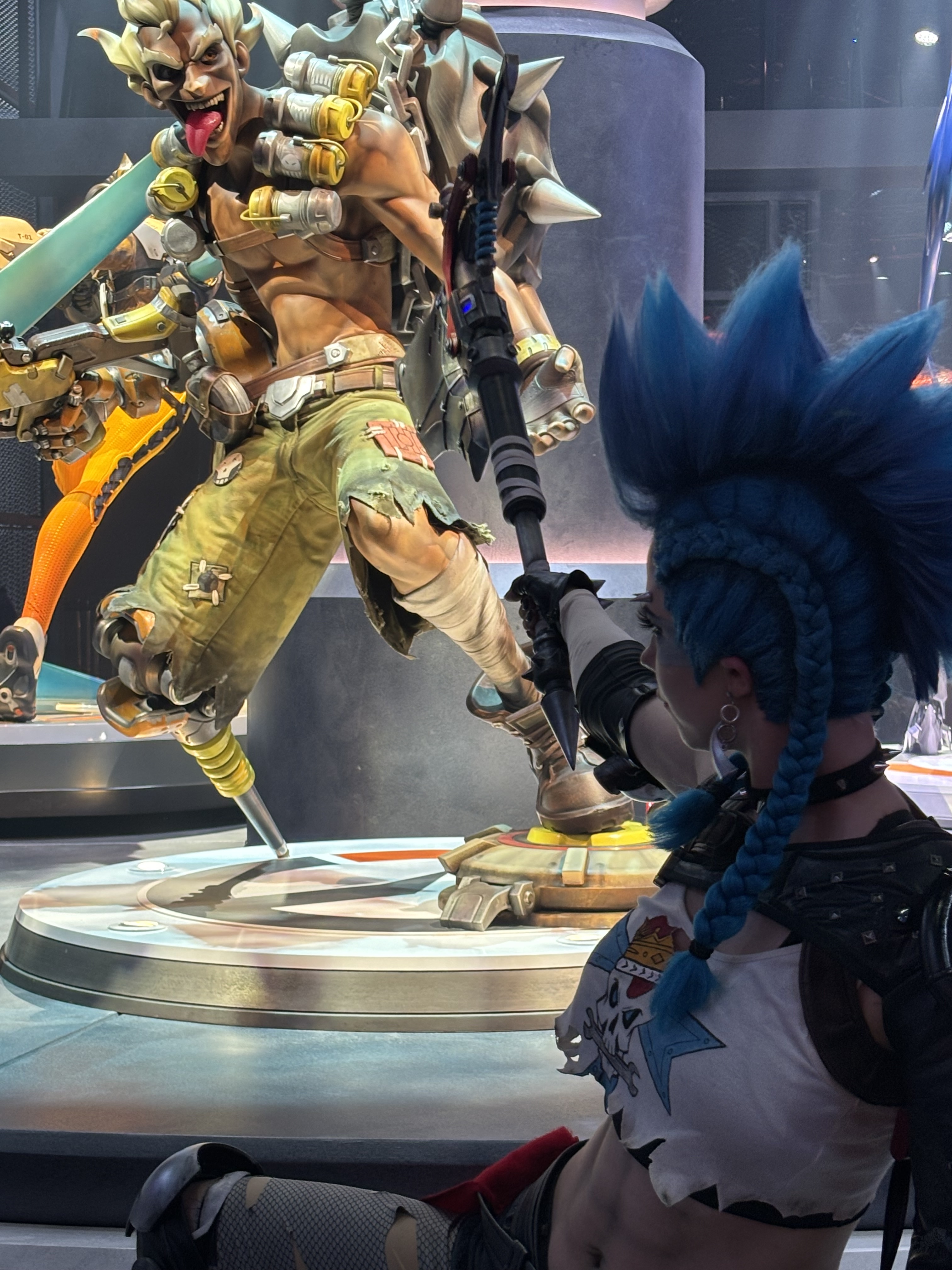 Overwatch sale junkrat statue