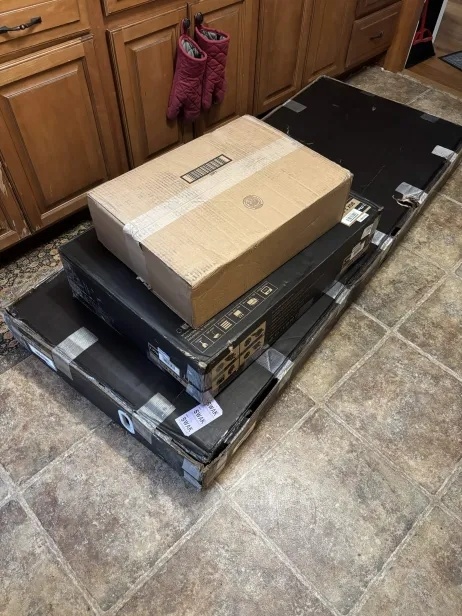magnus desk boxes